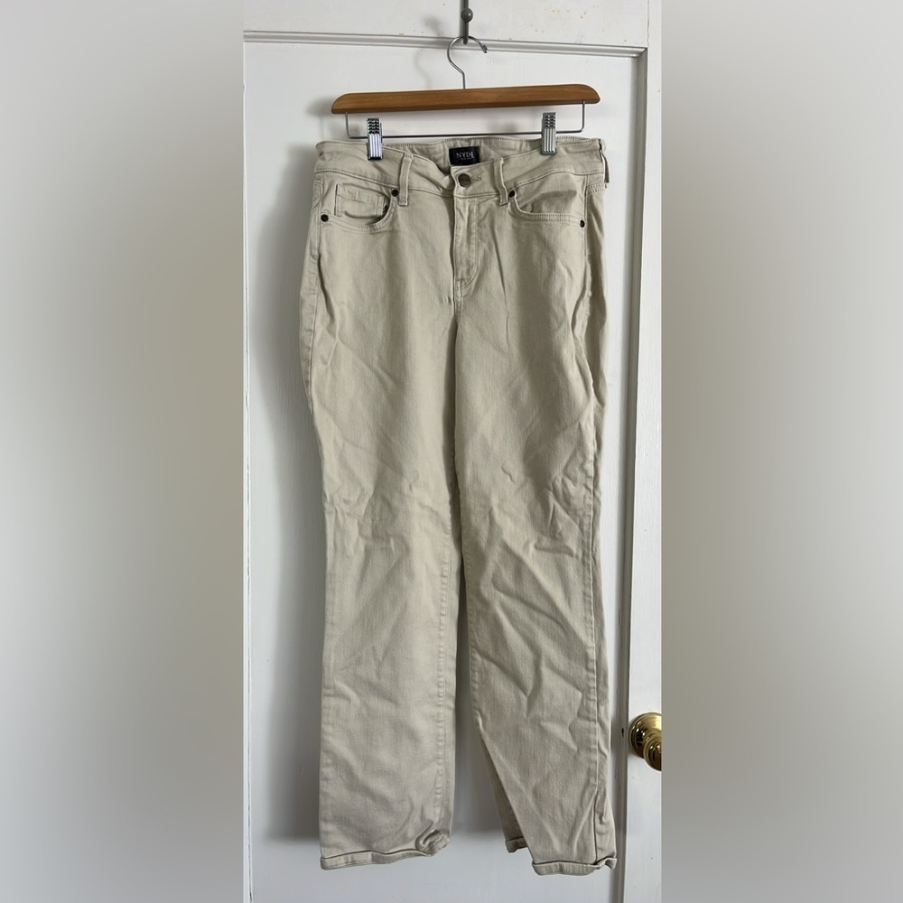 NYDJ Women’s Size 10 Petite Marilyn Straight Cream Colour Jeans